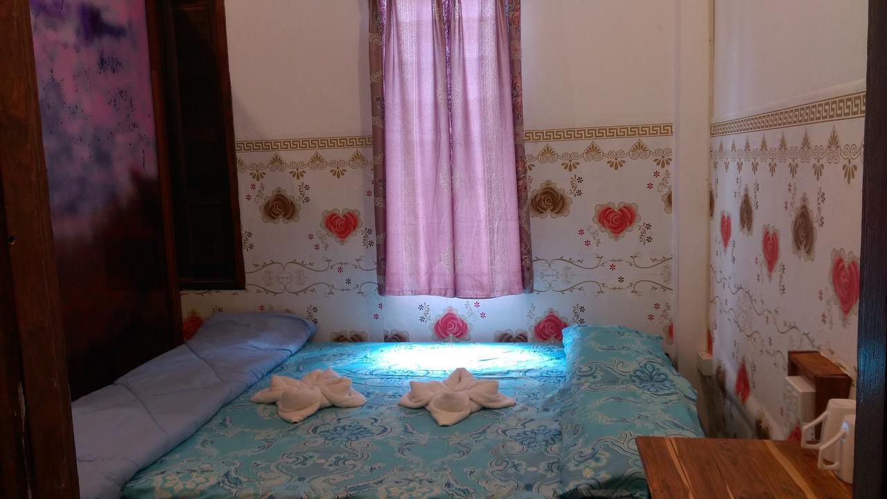 The World Hotel Luang Prabang Esterno foto